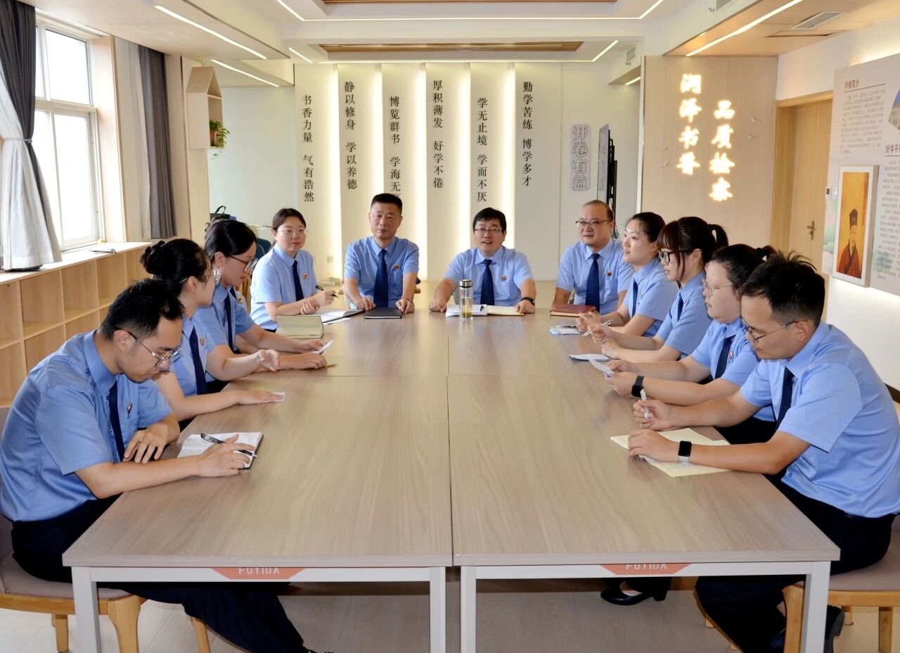 畅聊青春话成长 聚力赋能绽芳华——中站区人民检察院开展“绽蓝青语”青年干警沙龙活动