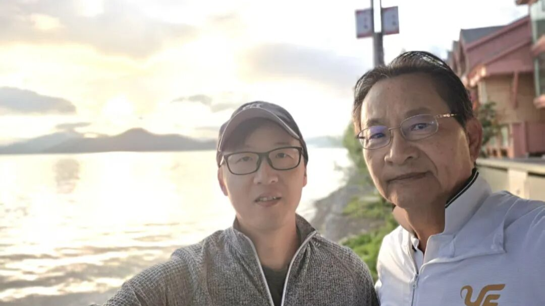 男子帮台湾游客拍照，发现竟是失联亲人，最新后续