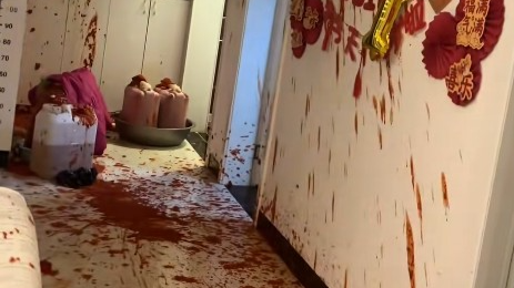 居民自制糟辣椒半夜爆瓶，满屋狼藉，刷墙费是辣椒的3倍