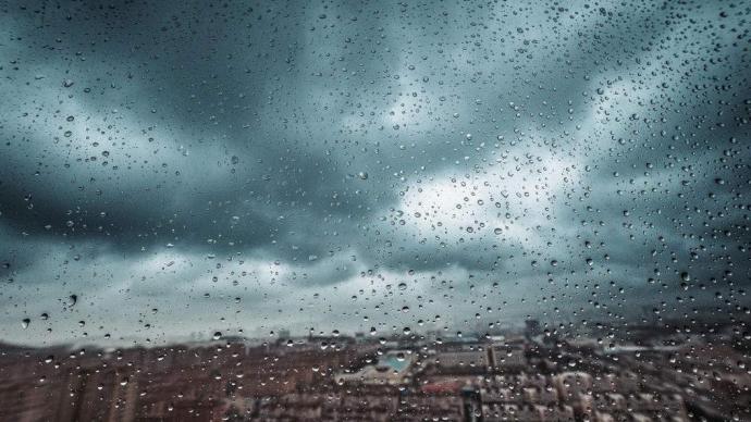 日本福井县遭遇强降雨 气象厅发布最高级别警报