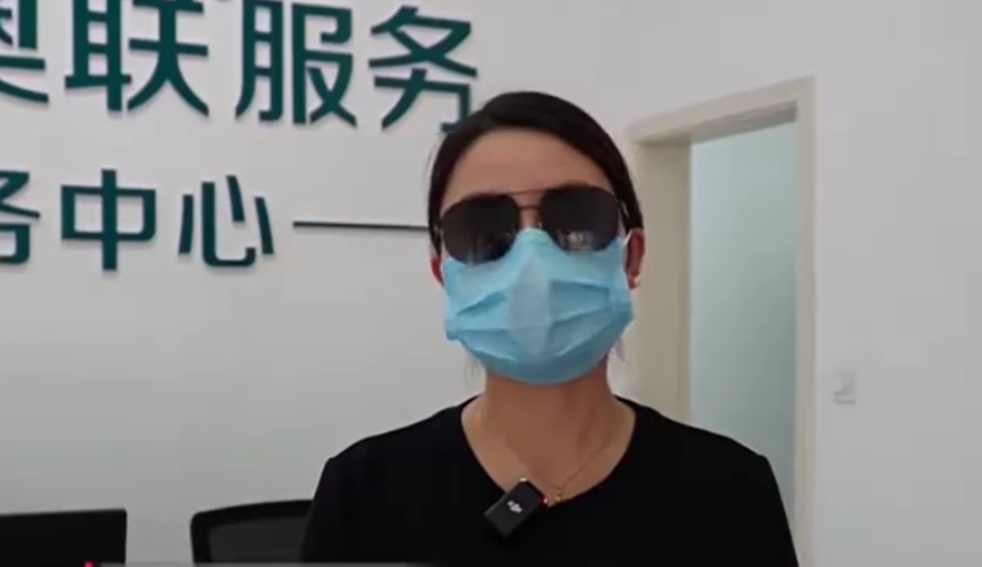 女子怀孕后工资从8000调到3000，拒绝调岗降薪后被辞退