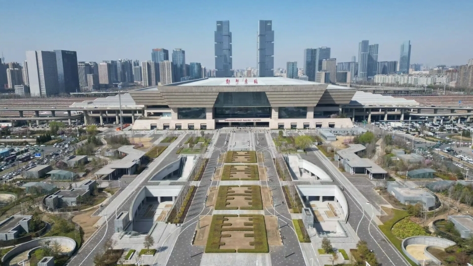 郑州东站到胖东来地下通道西衔接点工程封顶  高铁不出地面直接能逛胖东来！