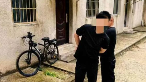 男子深信“最危险的地方最安全”，作案后在受害人家住下，一觉睡进了看守所