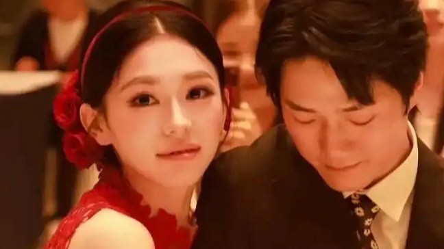 结婚当天偶遇跑男录制，数百位站姐粉丝送上新婚祝福，新人喜提氛围感神图