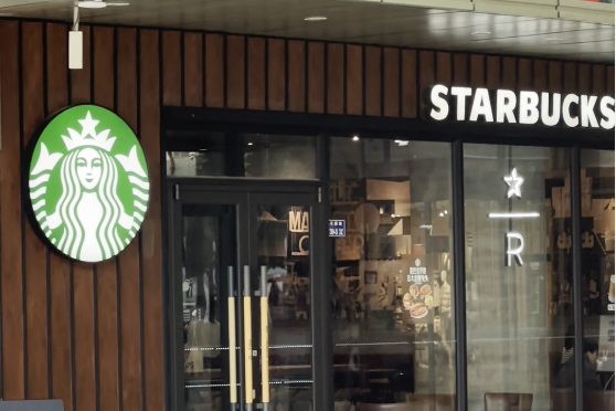 记者探访郑州线下星巴克门店 并未发现驱赶顾客现象